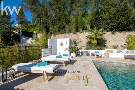 Hyeres - Villa vue sur le tombolo de 13 pièces (350 m²)