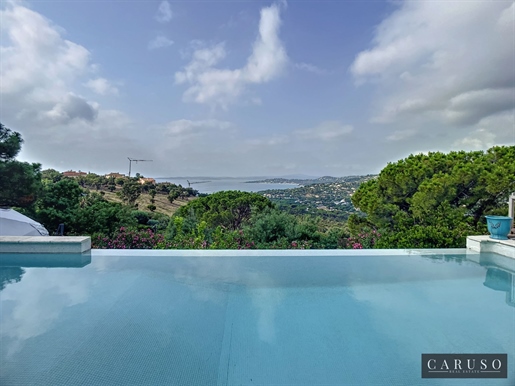 Villa with magnificient sea view
