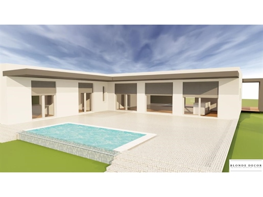 Magnificent plot with an approved construction project of a single storey villa
