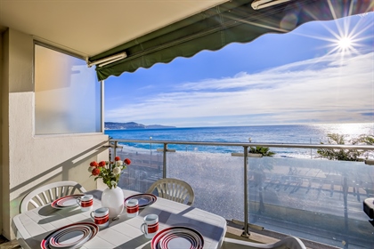 W Nicei, Promenade Des Anglais 54,4 mkw mieszkanie do kupienia za 494 000 € z tarasem