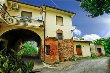 Toscana Investtment Morrona - Casa 1