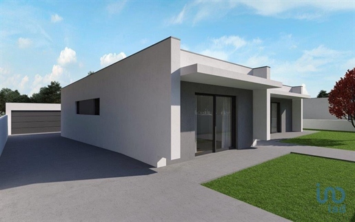 Home / Villa met 3 Kamers in Aveiro met 237,00 m²