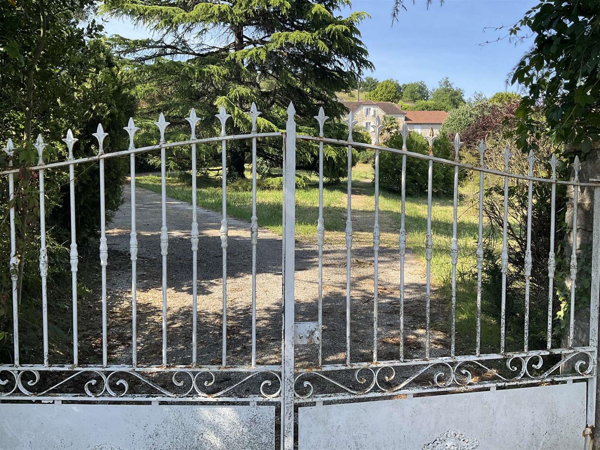 Maison de Maître avec un très beau parc d'environ 5.000m²