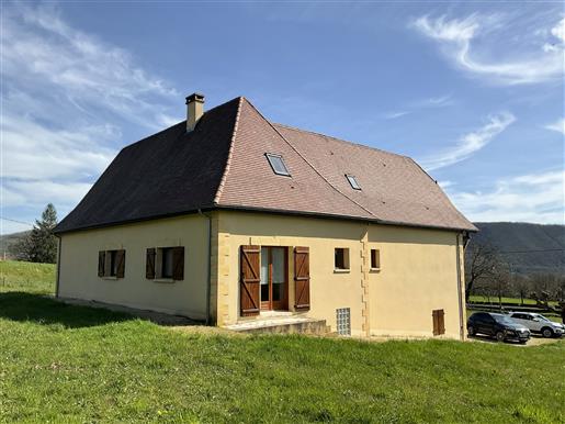 Modernes Haus in der Nähe von Souillac