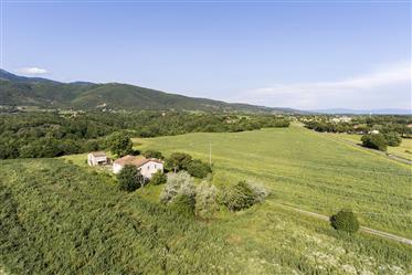 Farmhouse in Chianti Valdarno for sale