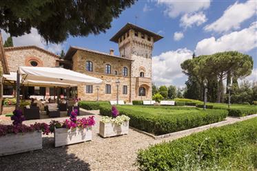 Villa unifamiliale Piazza Dell’erbe 4, San Gimignano