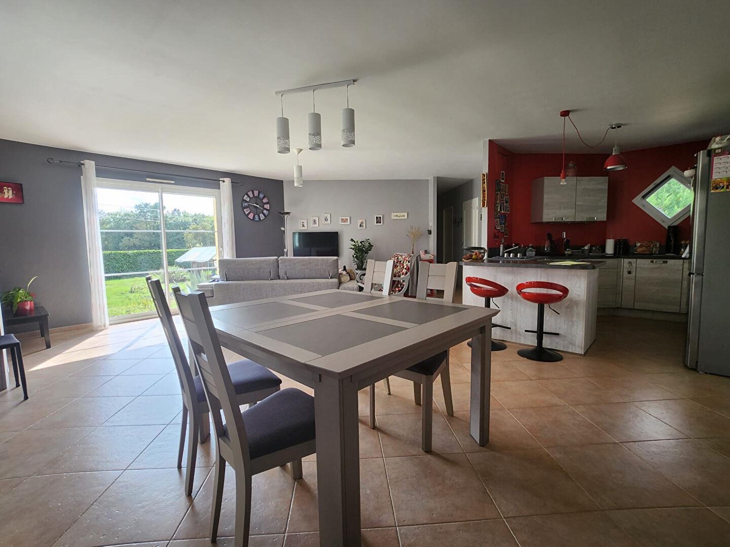 Maison à vendre, 102m², Pugnac