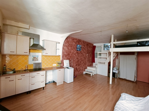 Studio for sale in the city center of Gap.