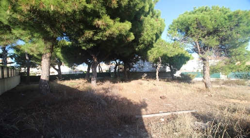 Perceel in Varandas do Lago, vlakbij Quinta do Lago te koop voor de bouw van de Villa in Algarve