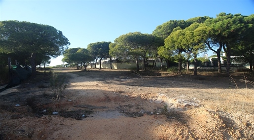Plot for sale for construction of a villa near Quinta do lago