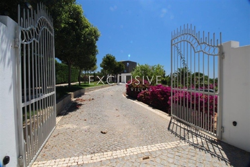 Amazing villa moderne, vue fantastique sur la mer, à vendre en Algarve
