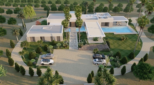 4 hectares perto de Vale do Lobo com projecto para uma grande casa com piscina, para venda Algarve
