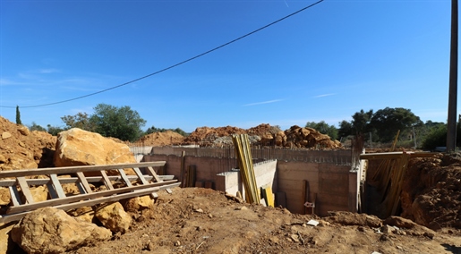 Zeitgenössische Villa im Bau zu verkaufen Carvoeiro, Algarve