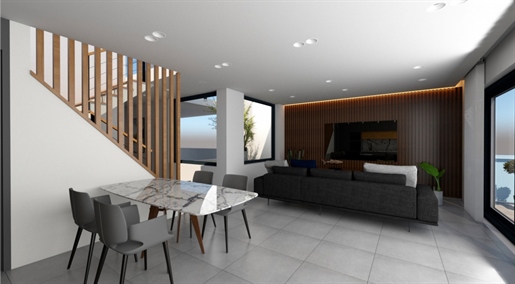 Quality new build, spacious 3 +1 Bedroom. Views Arade River, for sale near Ferragudo and beach