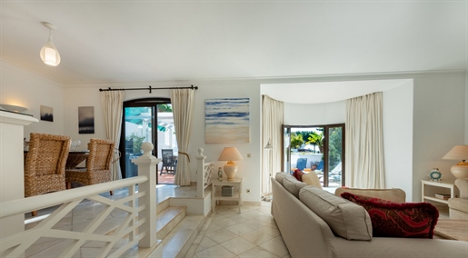 Charmantes 3 Schlafzimmer Stadthaus zu verkaufen Quinta do Lago, Algarve