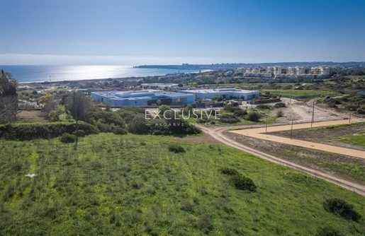 Große Baugrundstücke mit atemberaubender Aussicht in Lagos, Algarve, zu verkaufen
