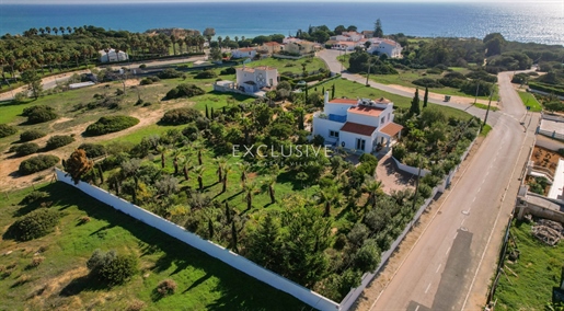 Charmante villa en bord de mer à vendre à Albufeira, Algarve