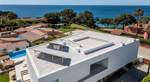 Fantastische moderne villa met zeezicht te koop in Lagos, Algarve