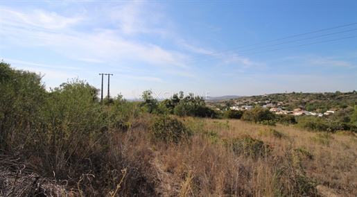 Plot with approved project in Loulé, for sale