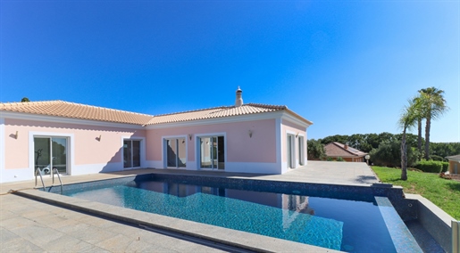 Charmante 3-Schlafzimmer-Villa in der Nähe der Mündung zu verkaufen in Lagos (Algarve)
