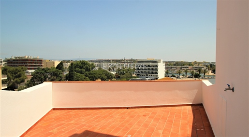 Appartement rénové de 3 chambres à vendre à Lagos, Algarve