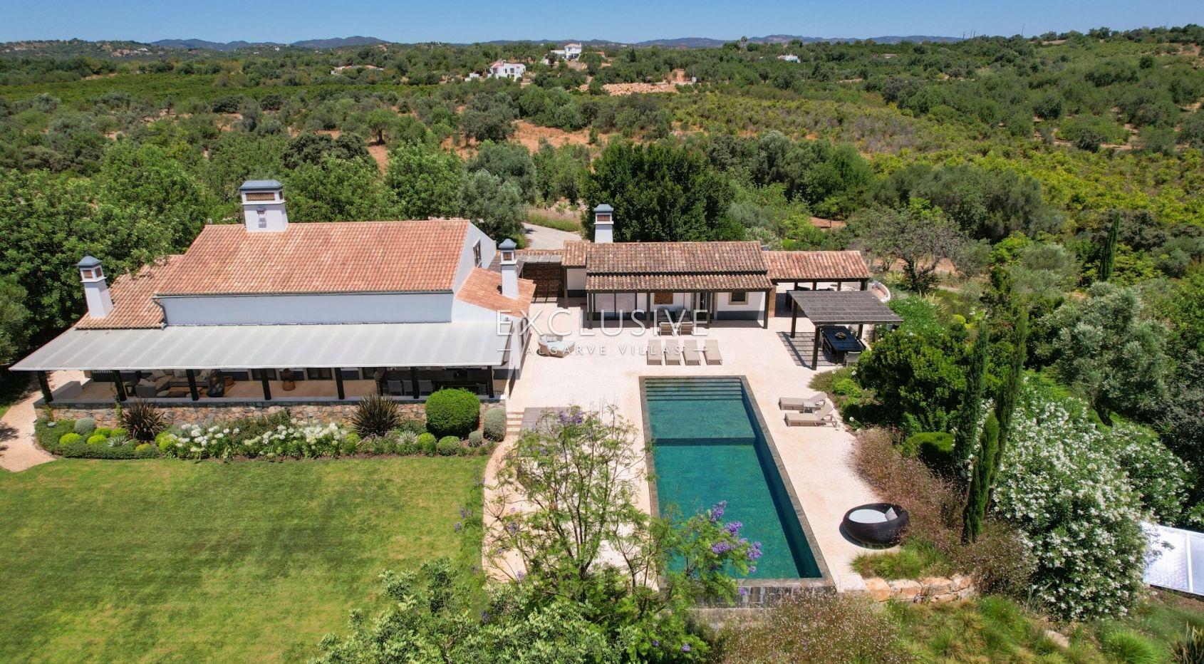 Buy Country side 3+2 bedroom quinta for sale near Olhao & Tavira in quiet countryside setting