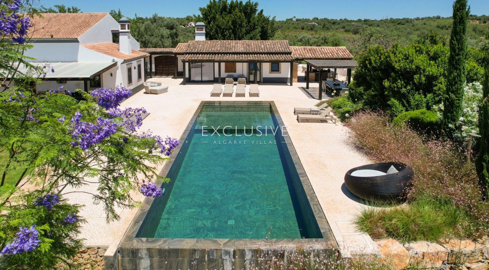 Buy Country side 3+2 bedroom quinta for sale near Olhao & Tavira in quiet countryside setting