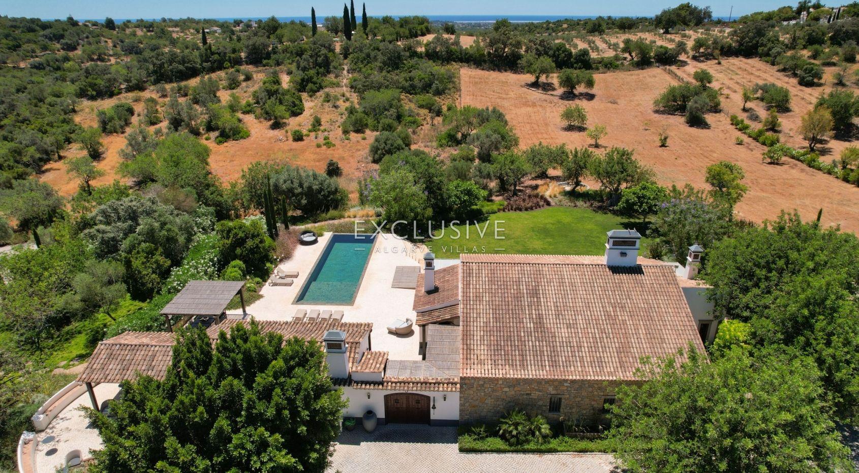 Buy Country side 3+2 bedroom quinta for sale near Olhao & Tavira in quiet countryside setting