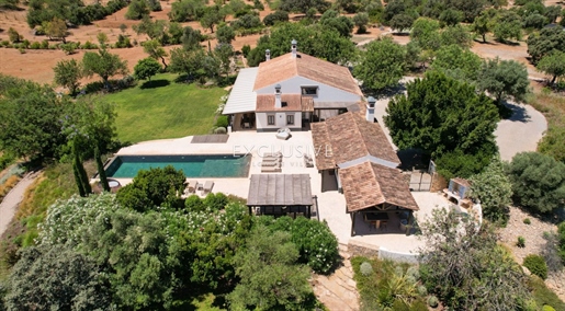 Zum verkauf Villen mit 3+3 Schlafzimmer quinta zu verkaufen in der Nähe von Olhao & Tavira