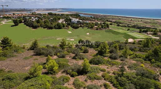 Perceel met prachtig uitzicht te koop op de Palmares golfbaan, Lagos Algarve