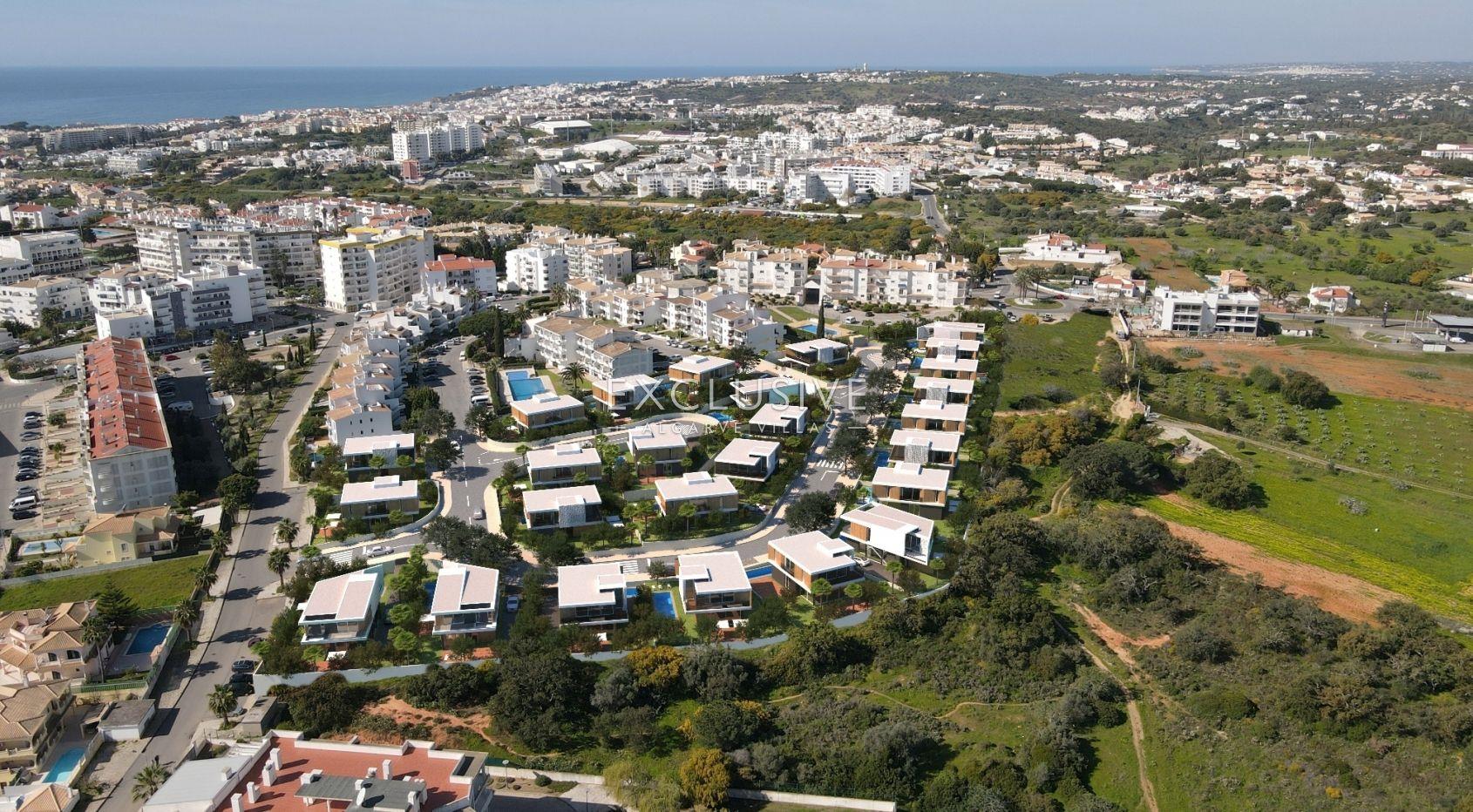 Nieuwe urbanisatie, centrale ligging, bouwgrond, te koop Albufeira, Algarve