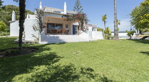 Charming Villa with breathtaking sea views, for sale Carvoeiro, Algarve