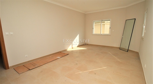 Modern apartment within walking distance to the city center, for sale in Lagos (Algarve)