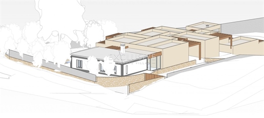 Großes Grundstück mit genehmigtem Projekt für Gästehaus, zu verkaufen Lagos, Algarve