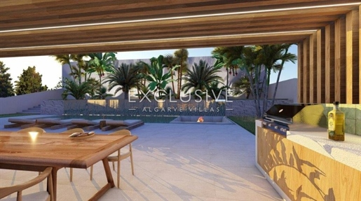 Villa met vijf slaapkamers in de buurt van Vale do Lobo, te koop Algarve