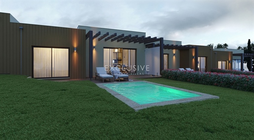 Modern Townhouse 2 slaapkamers met zwembad te koop Golf Resort, Silves, Algarve