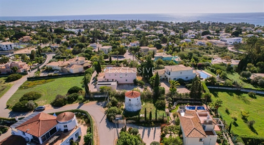 Schlüsselfertige Villa zu verkaufen in Carvoeiro, Algarve