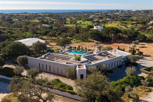 Algarve equestrian horse property for sale with 2 villas, horse riding centre and stables