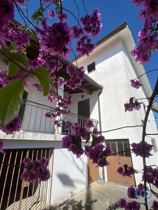 Village house with 3 Rooms in Coimbra with 152,00 m²