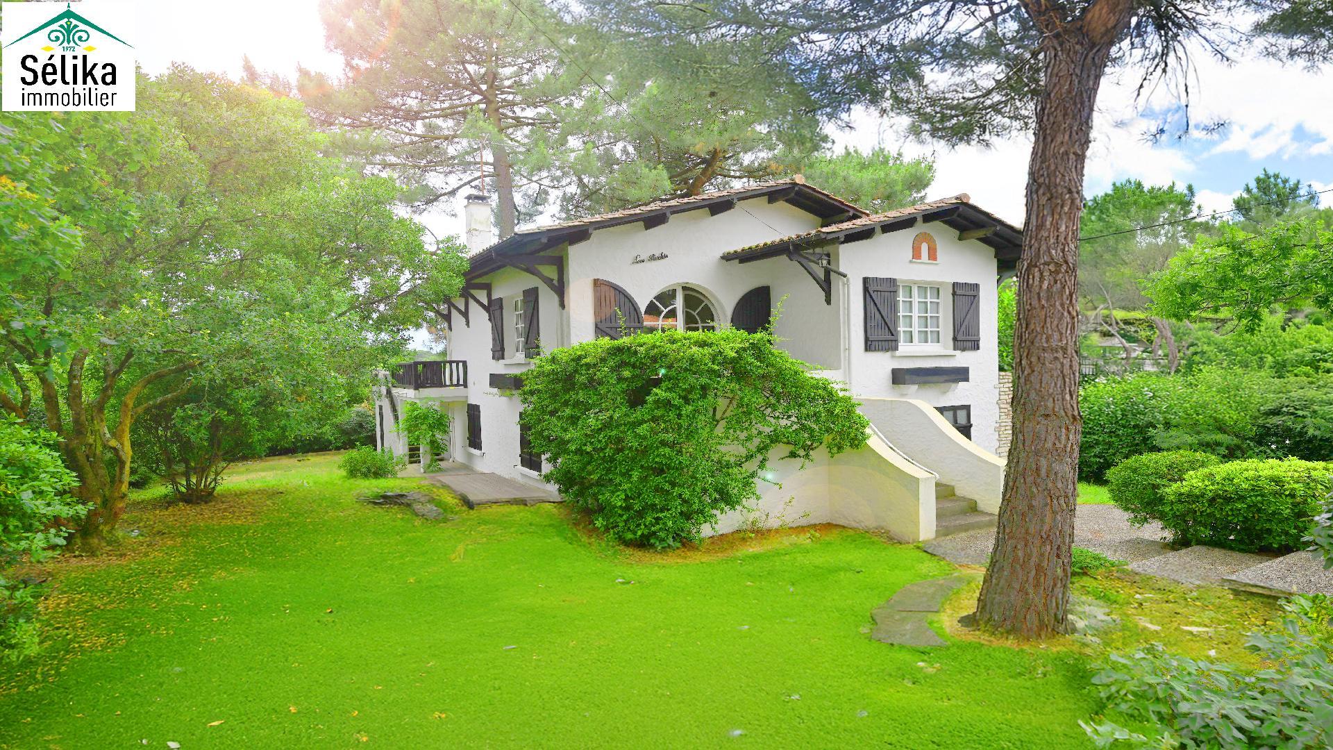 Compra: Vivenda (33120)