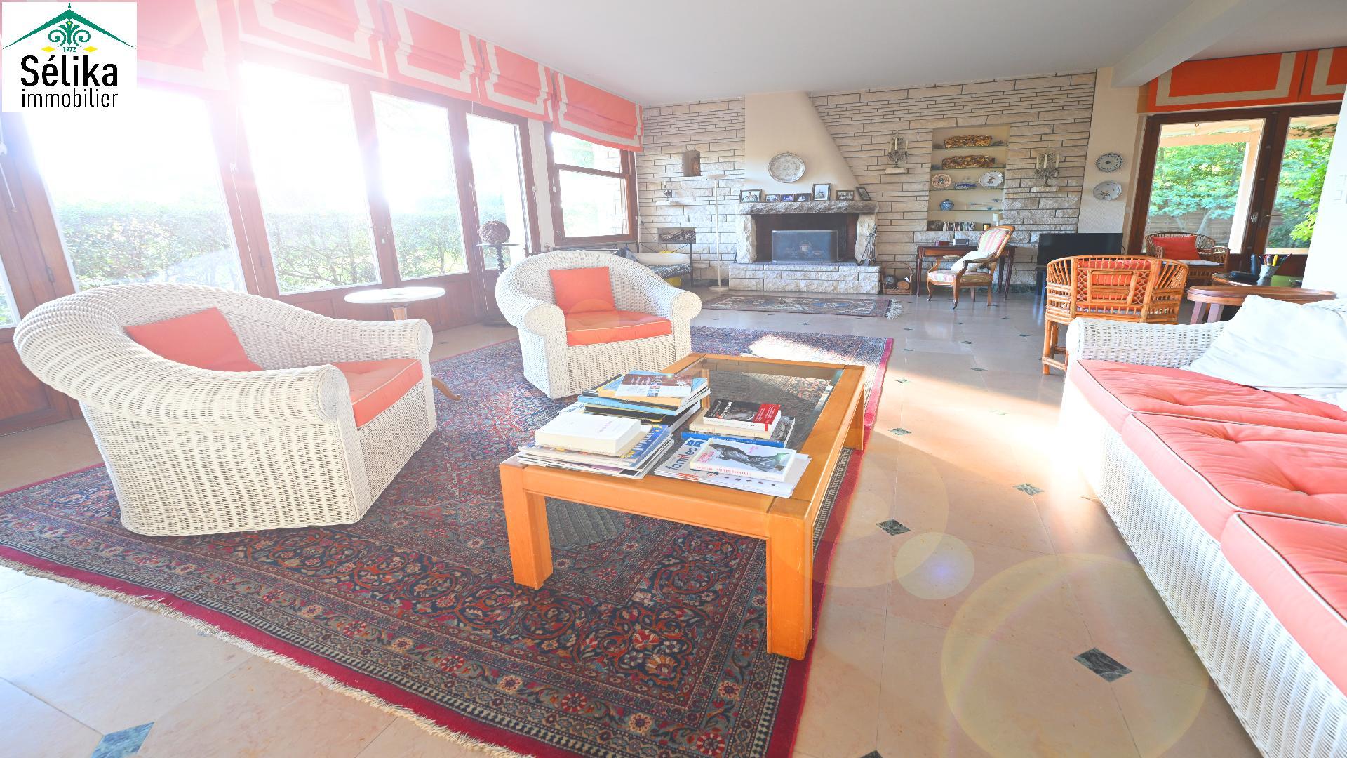 Large villa 60 m from Pereire beach!!