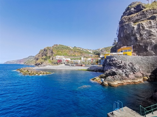 Live the Excellence in the House of Your Dreams in the Charming Ponta do Sol!