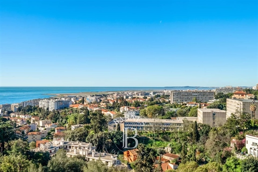 Nice - Appartamento Di 4 Locali Con Vista Panoramica Sul Mare