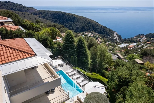 Èze - Stunning Villa With Sea View