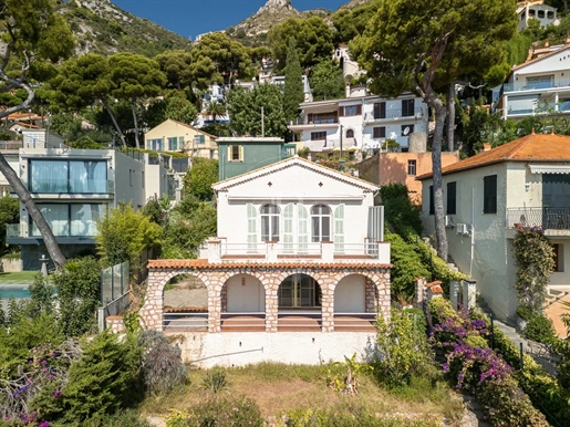 Èze Seaside - 30'S House With Panoramic View