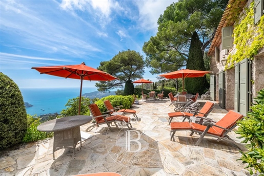 Villefranche-Sur-Mer - Property With Breathtaking Sea View