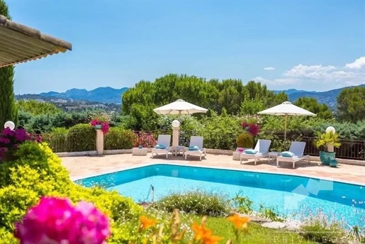 Mougins Closed Domain - Panoramic and Old Village View