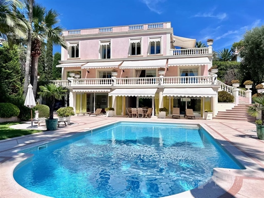 Prestigious residence in the heart of Cap d'Antibes