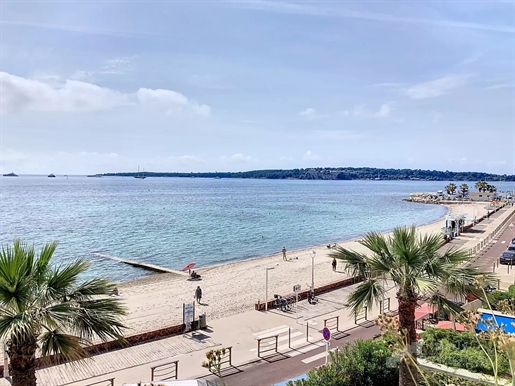 Cannes Palm Beach Panoramisch uitzicht op zee