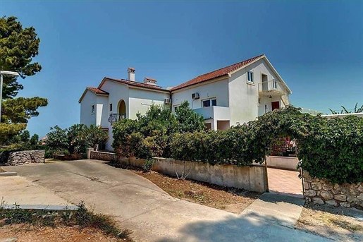 Amazing touristic property for sale on Mali Lošinj just 200 meters from the sea